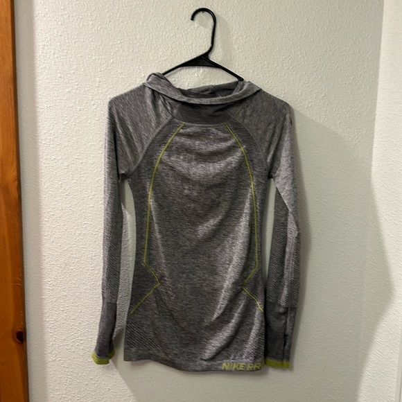 Nike Tops - Nike Pro hooded top